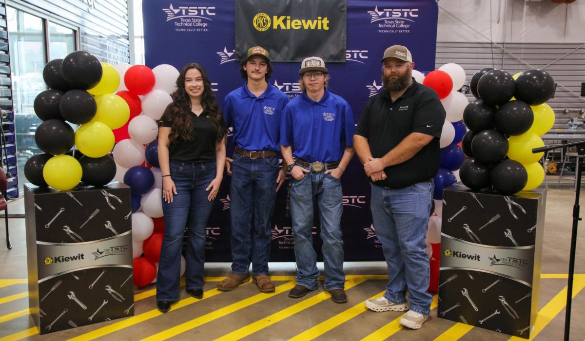 The TSTC Foundation receives gift for Diesel Equipment students